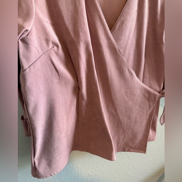 🌟 Pink Sweater with wrap around and tie | Selene Sport | Size L - Picture 8 of 8